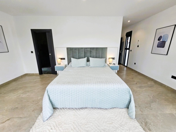 584