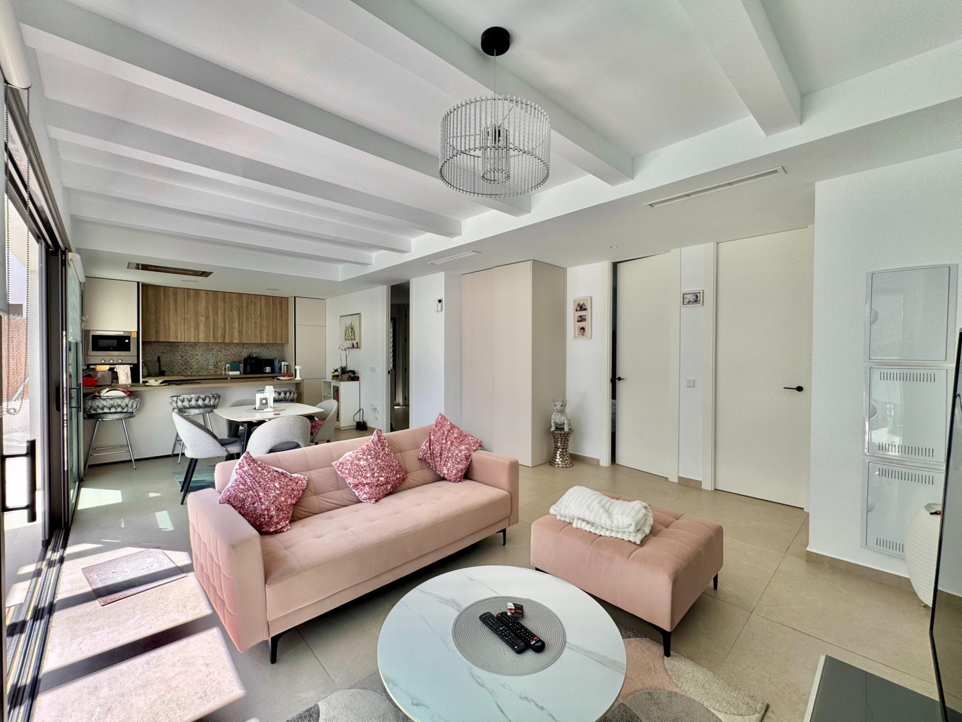 Villa for Sale in San Miguel de Salinas, Alicante