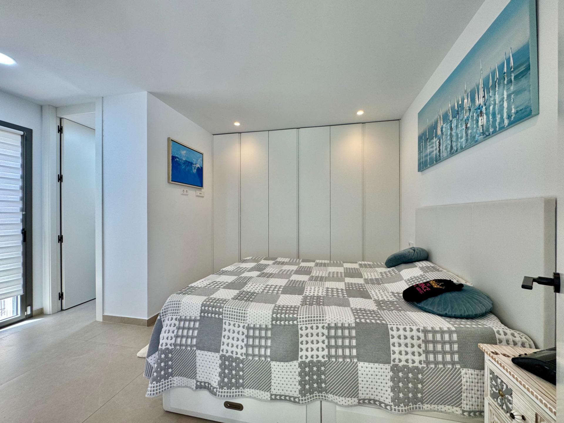 Villa for Sale in San Miguel de Salinas, Alicante