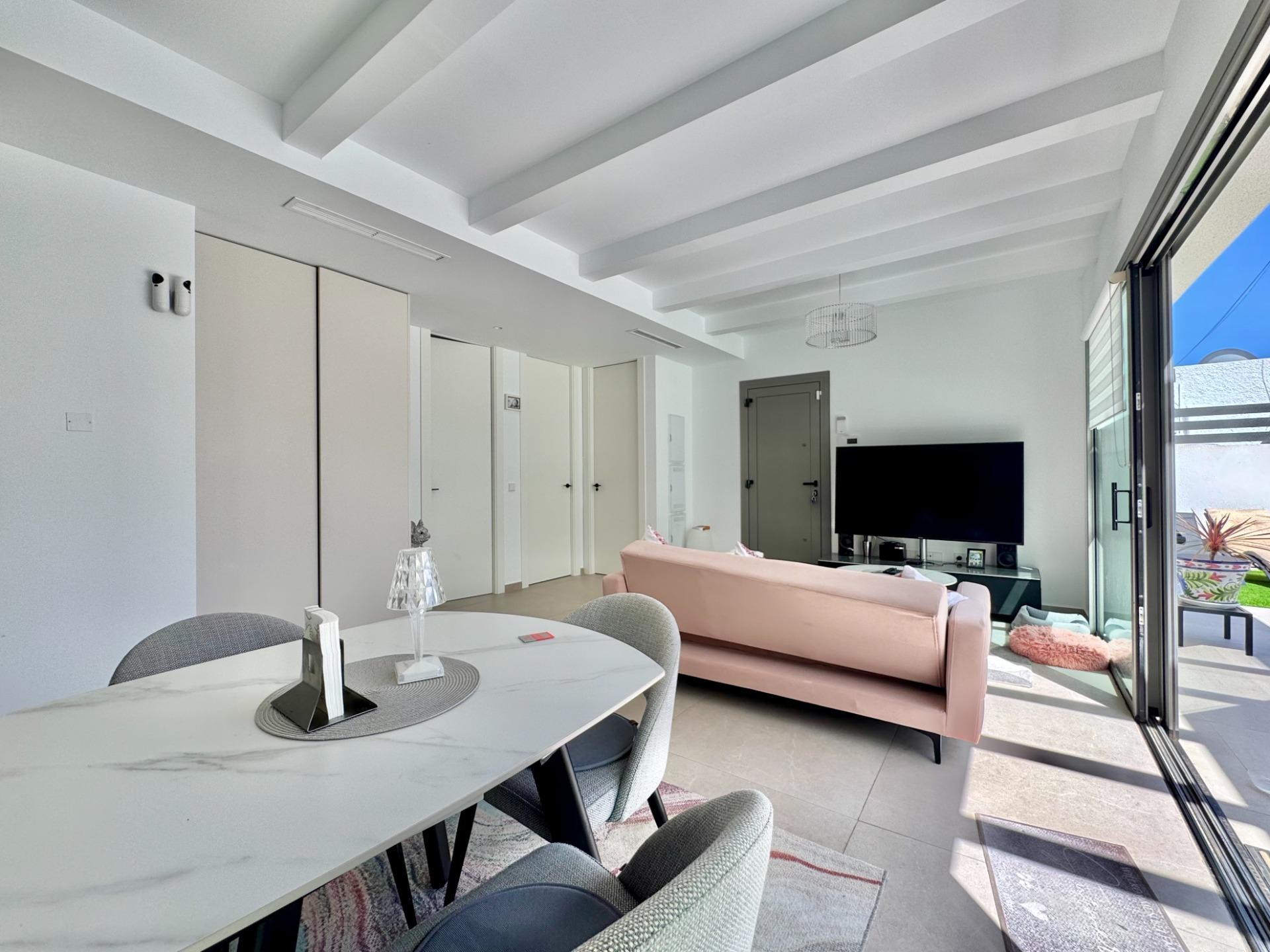 Villa for Sale in San Miguel de Salinas, Alicante