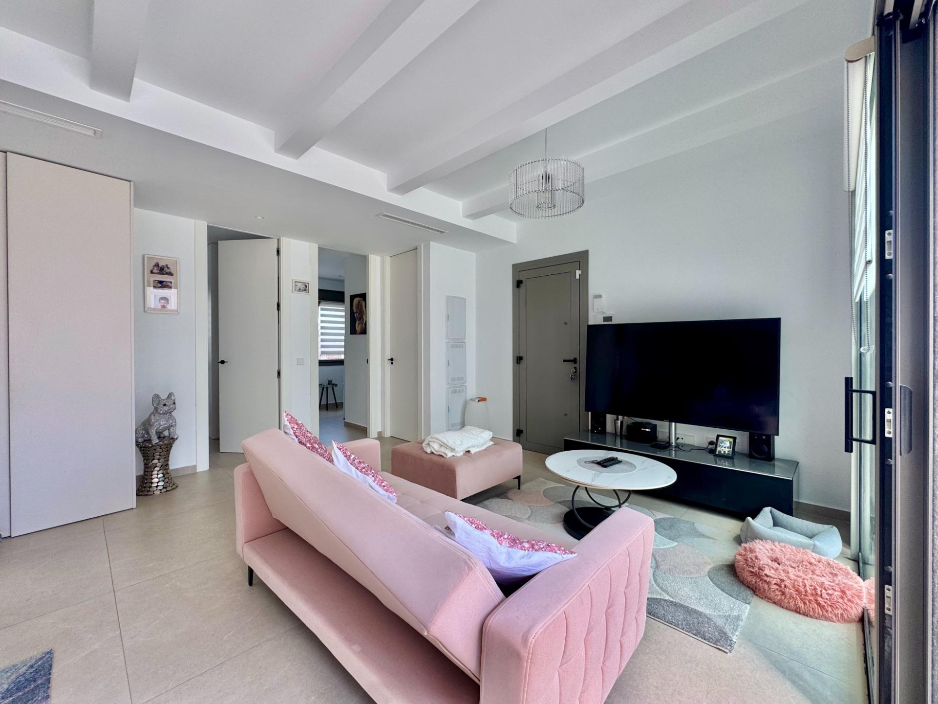 Villa for Sale in San Miguel de Salinas, Alicante