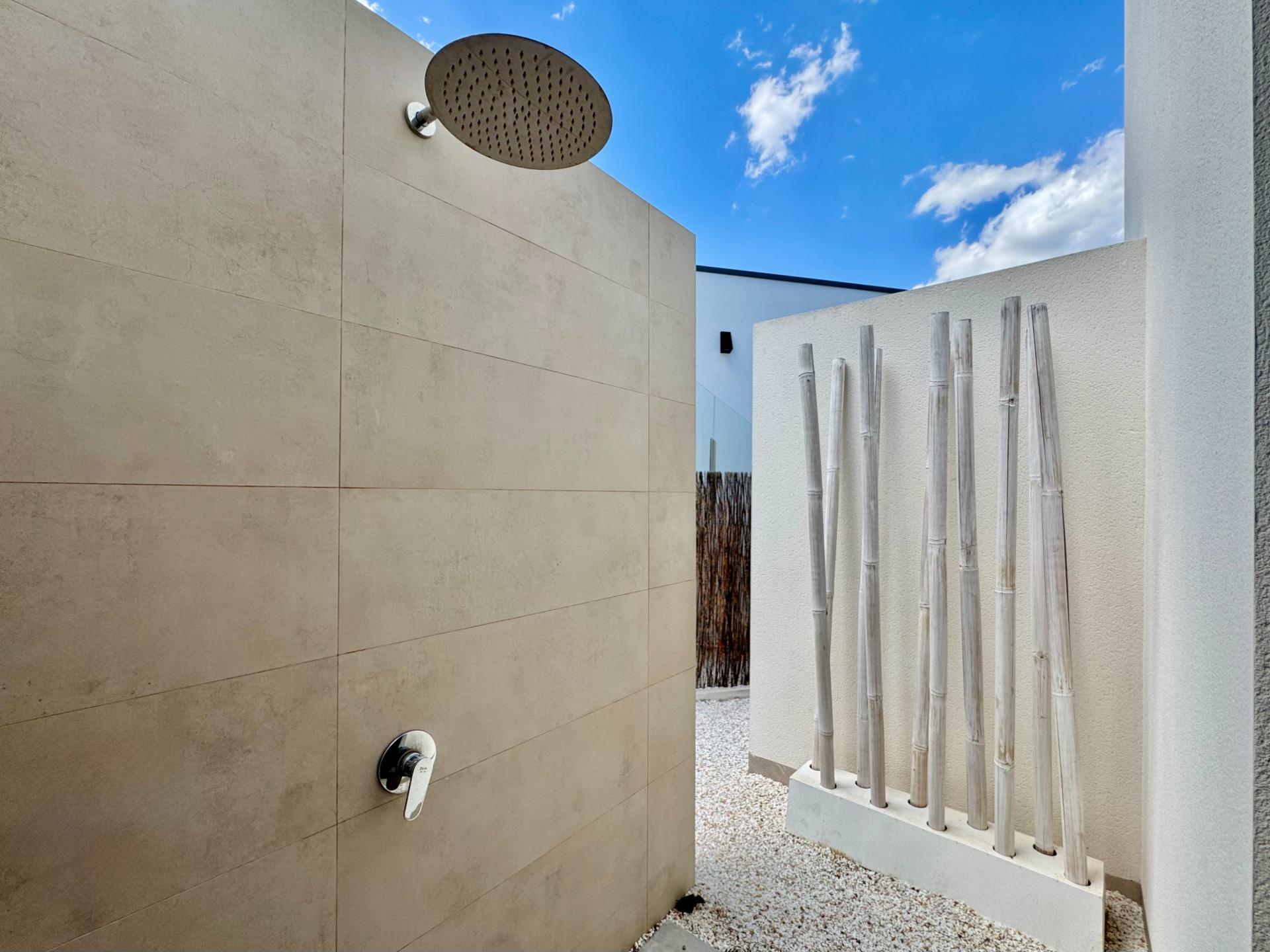 Villa for Sale in San Miguel de Salinas, Alicante