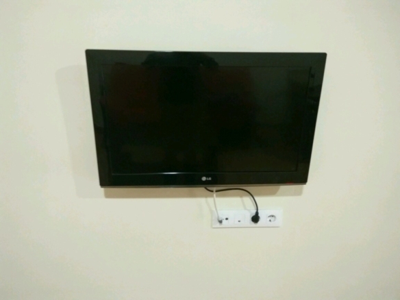584