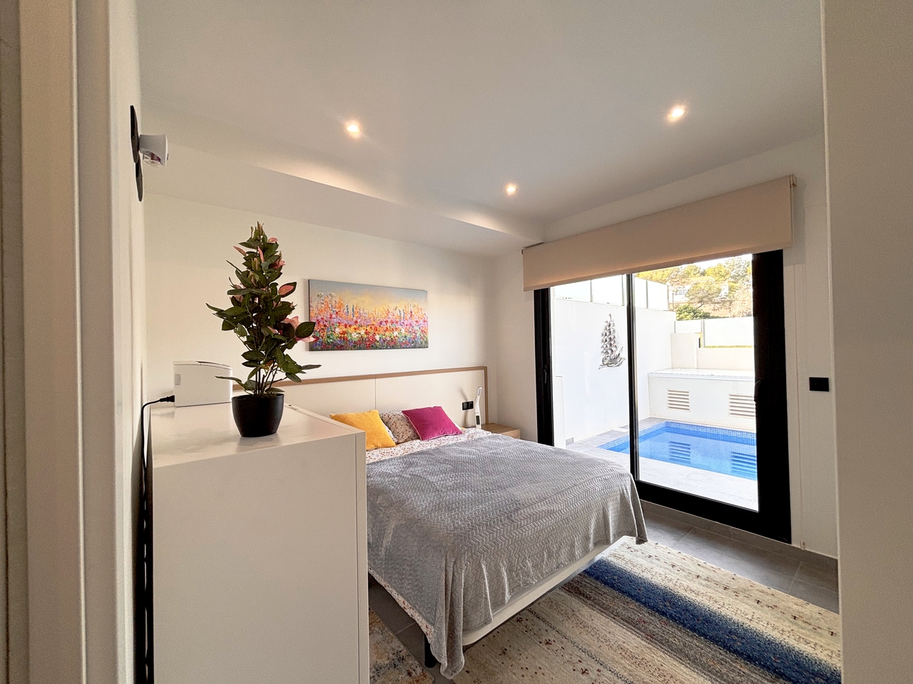 Villa for Sale in Villamartin, Alicante