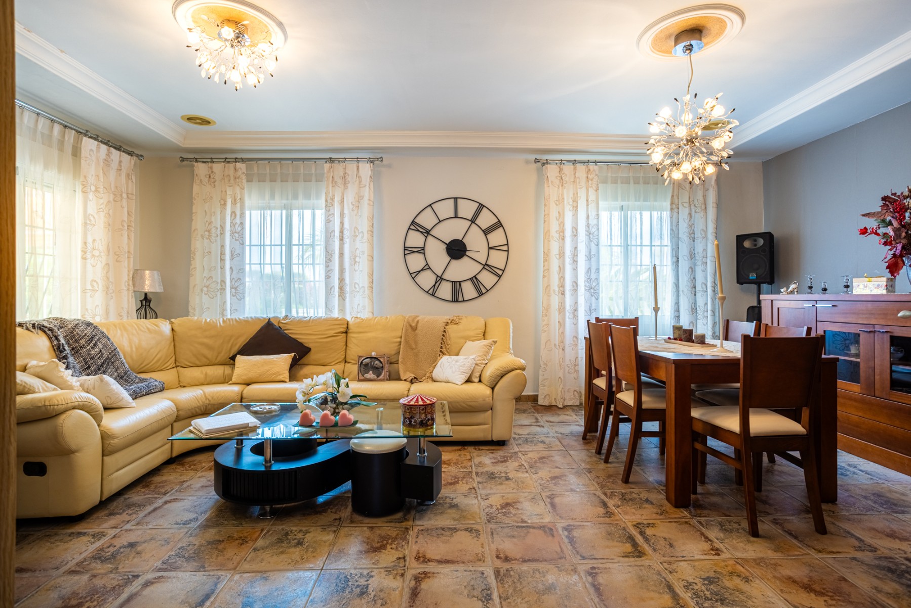 Villa for Sale in Elche, Alicante