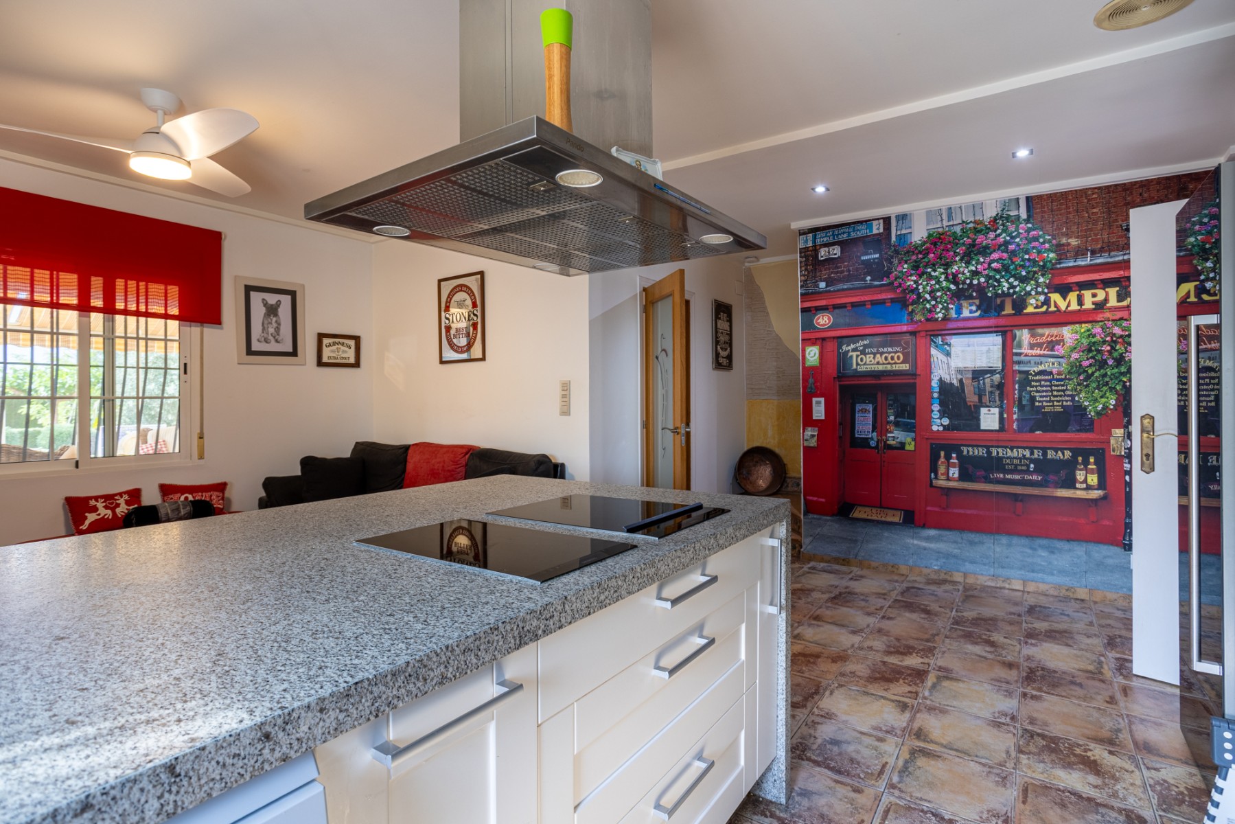 Villa for Sale in Elche, Alicante