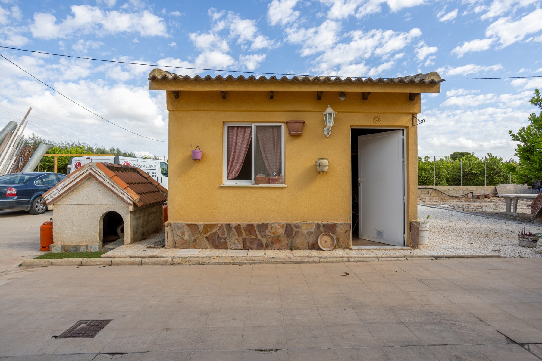 Villa for Sale in Elche, Alicante