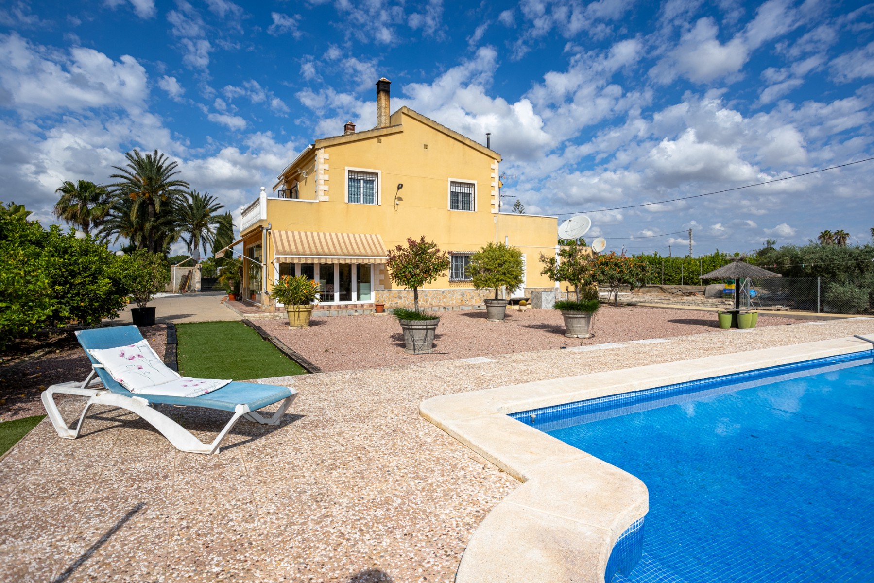 Villa for Sale in Elche, Alicante