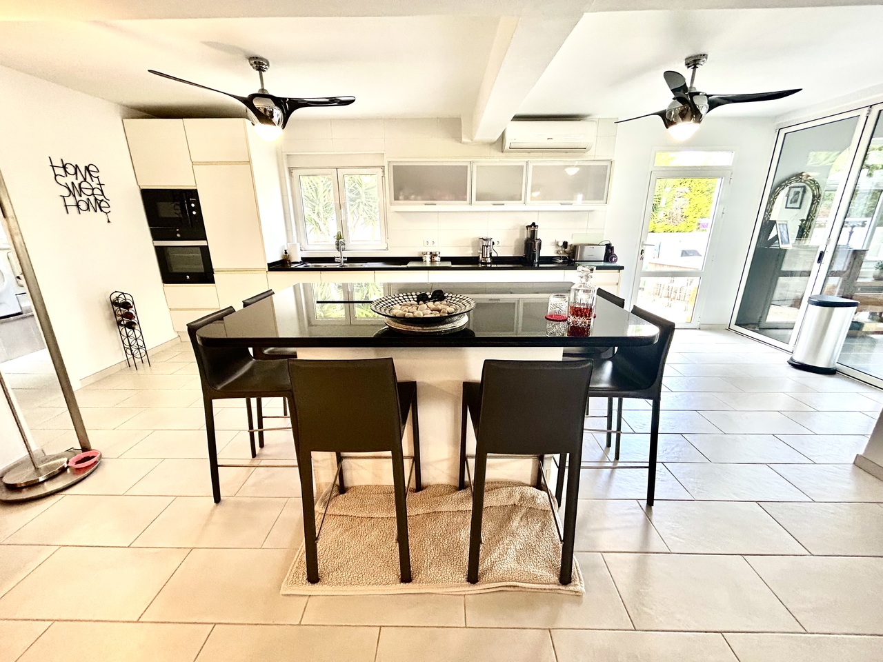 Villa for Sale in Catral, Alicante