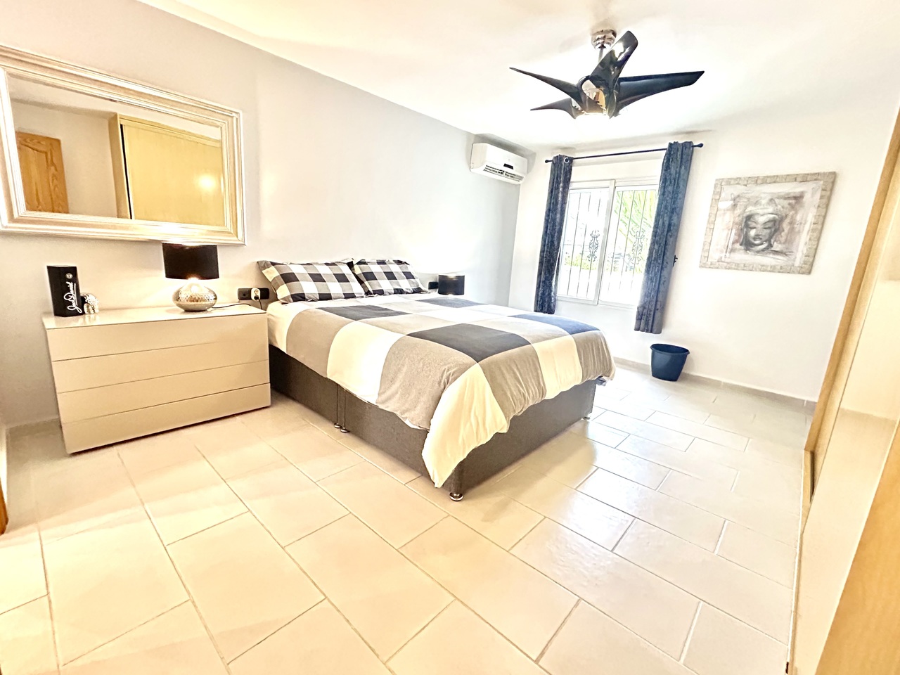Villa for Sale in Catral, Alicante