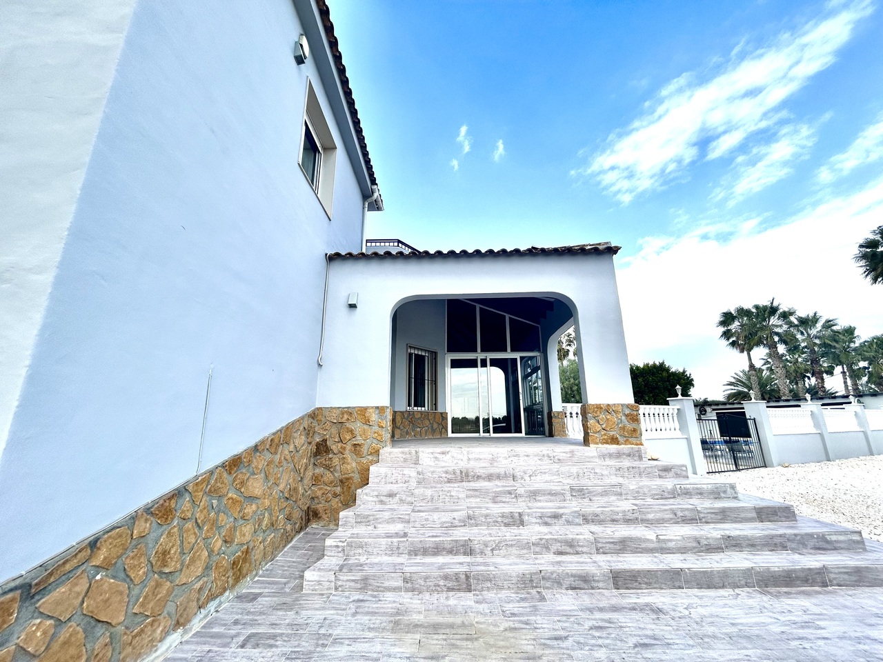 Villa for Sale in Catral, Alicante