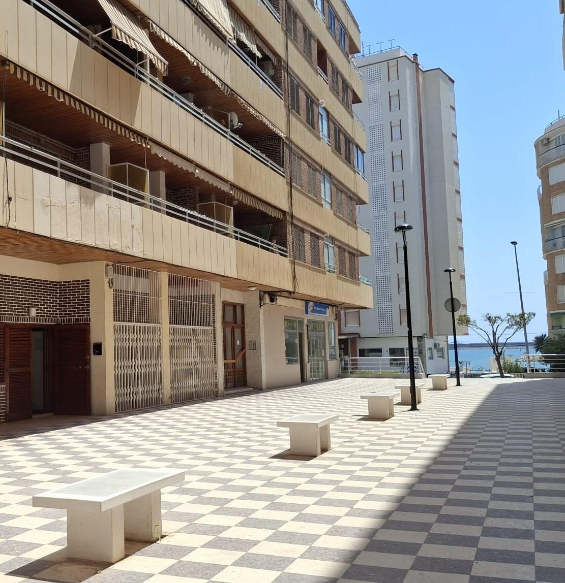 2-1 Apartment for Sale in Torrevieja, Alicante