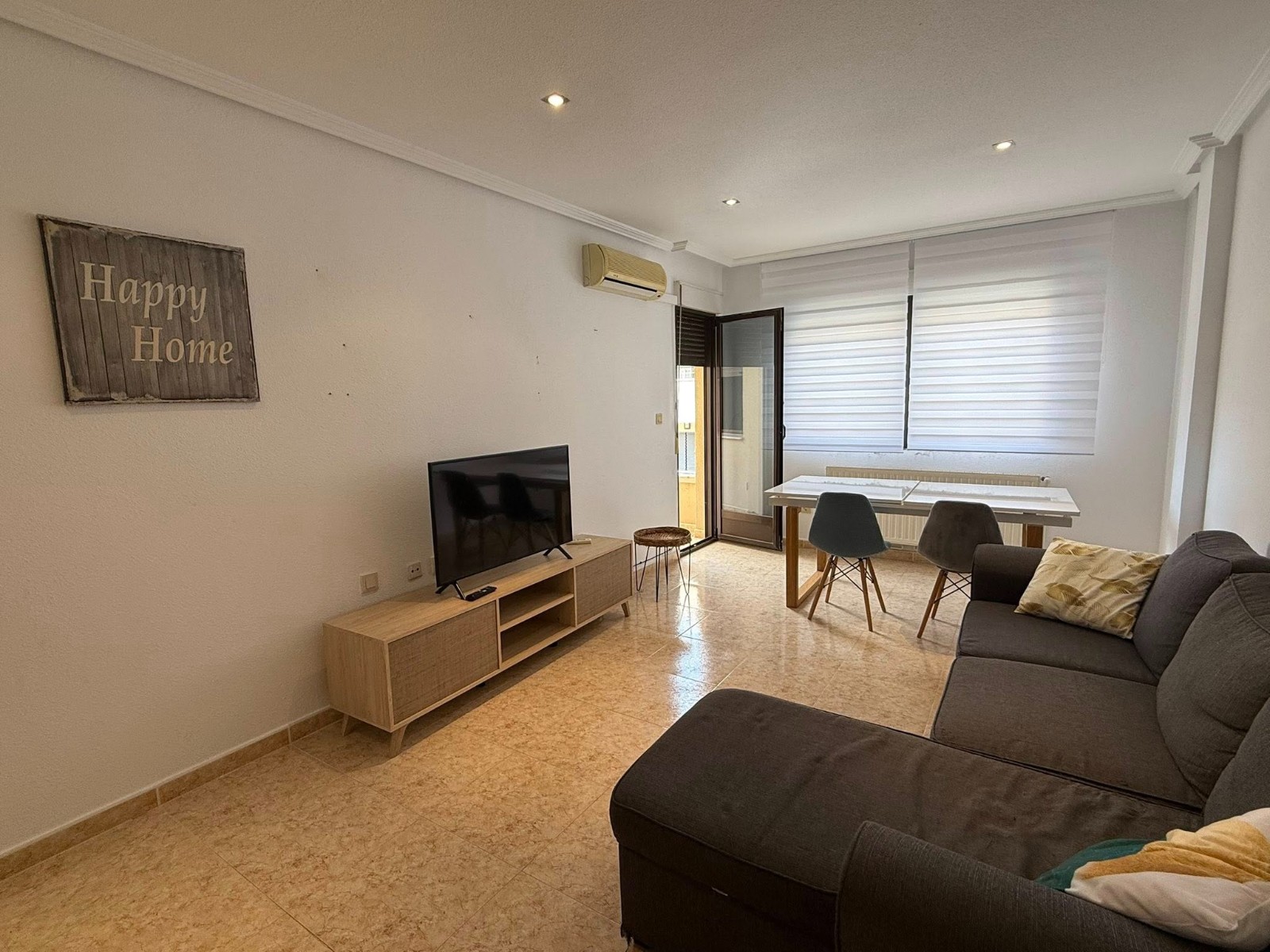 Apartment for Sale in San Miguel de Salinas, Alicante