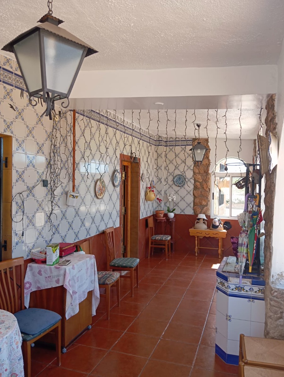 Villa for Sale in Yecla, Murcia