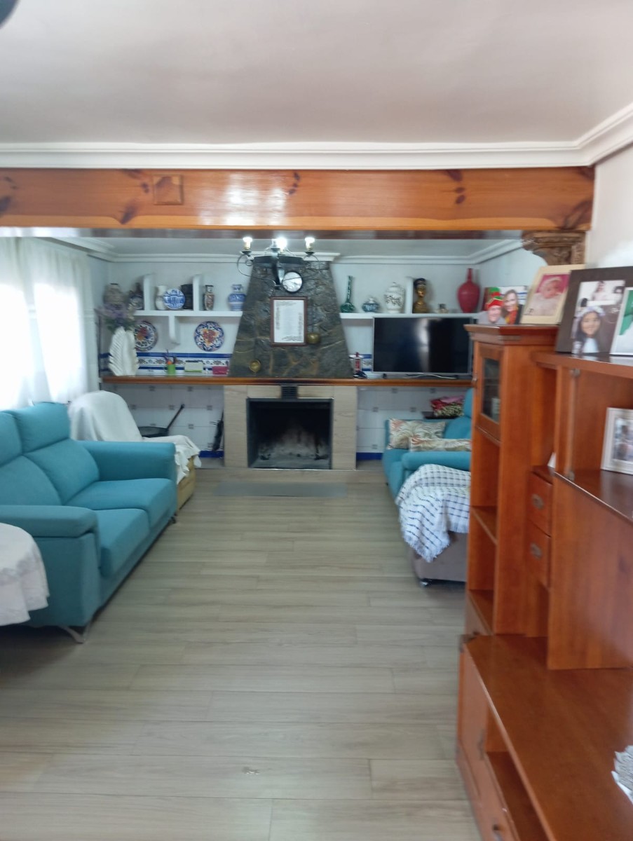 Villa for Sale in Yecla, Murcia
