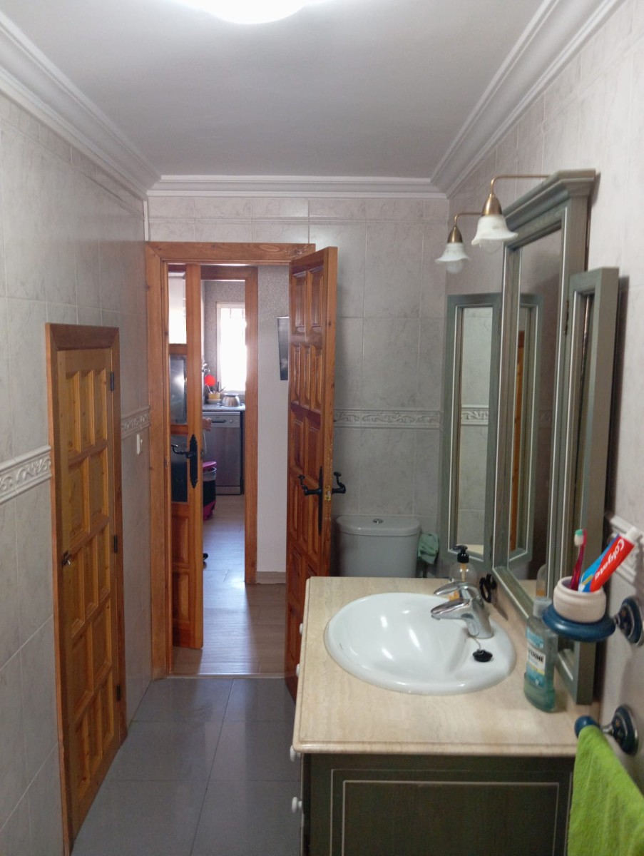 Villa for Sale in Yecla, Murcia
