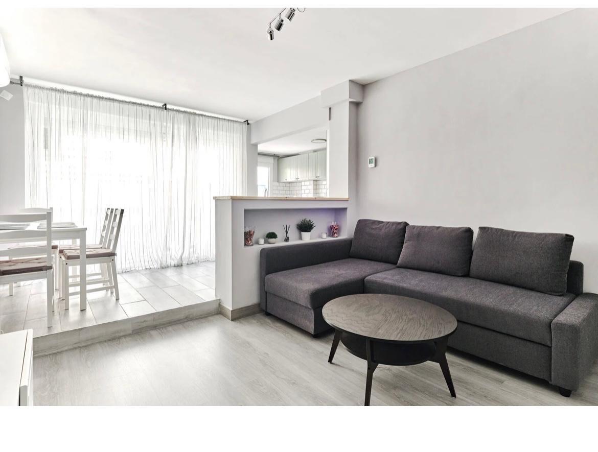 2-1 Apartment for Sale in Torrevieja, Alicante