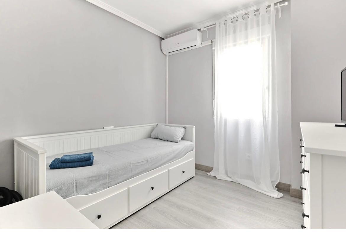 Apartment for Sale in Torrevieja, Alicante