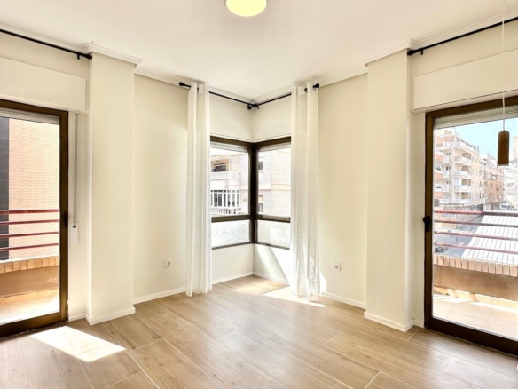 Apartment for Sale in Torrevieja, Alicante