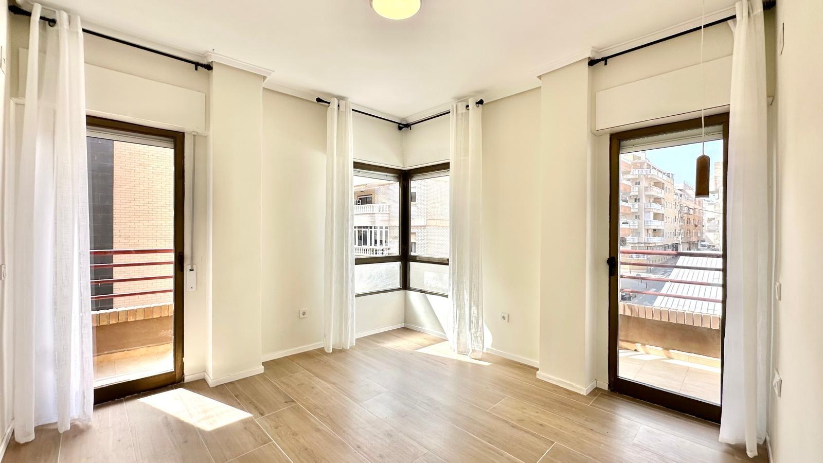 2-1 Apartment for Sale in Torrevieja, Alicante