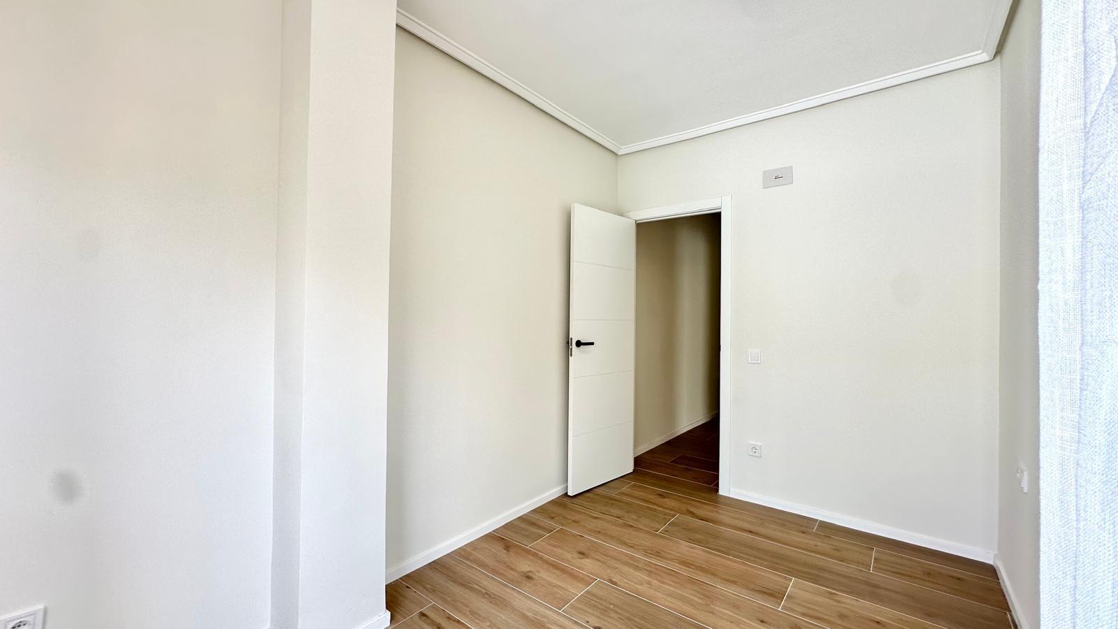 Apartment for Sale in Torrevieja, Alicante