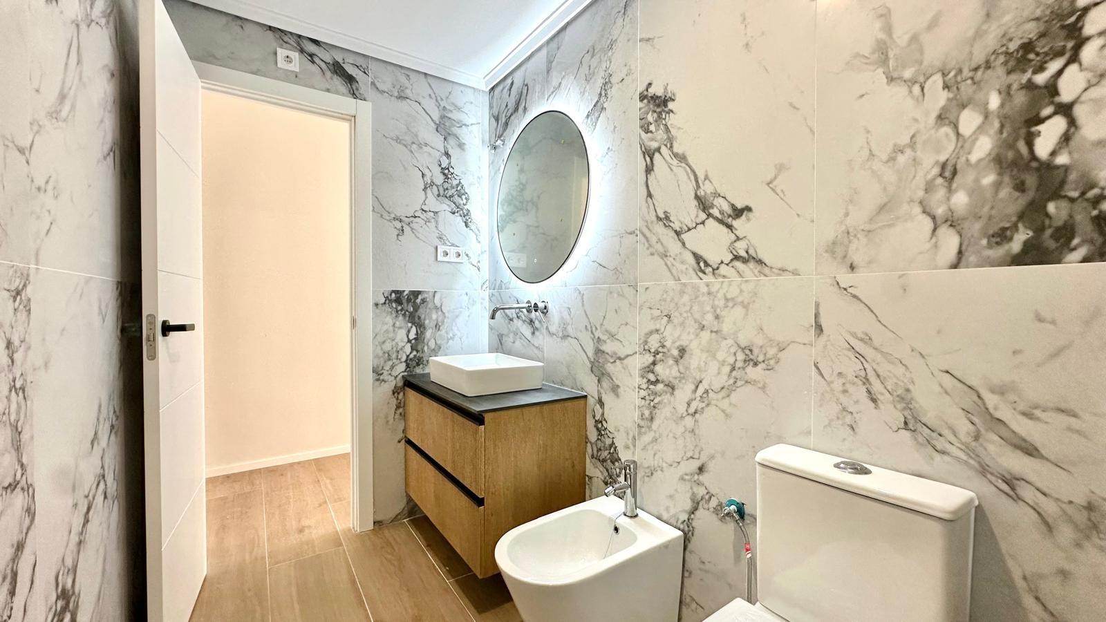 Apartment for Sale in Torrevieja, Alicante