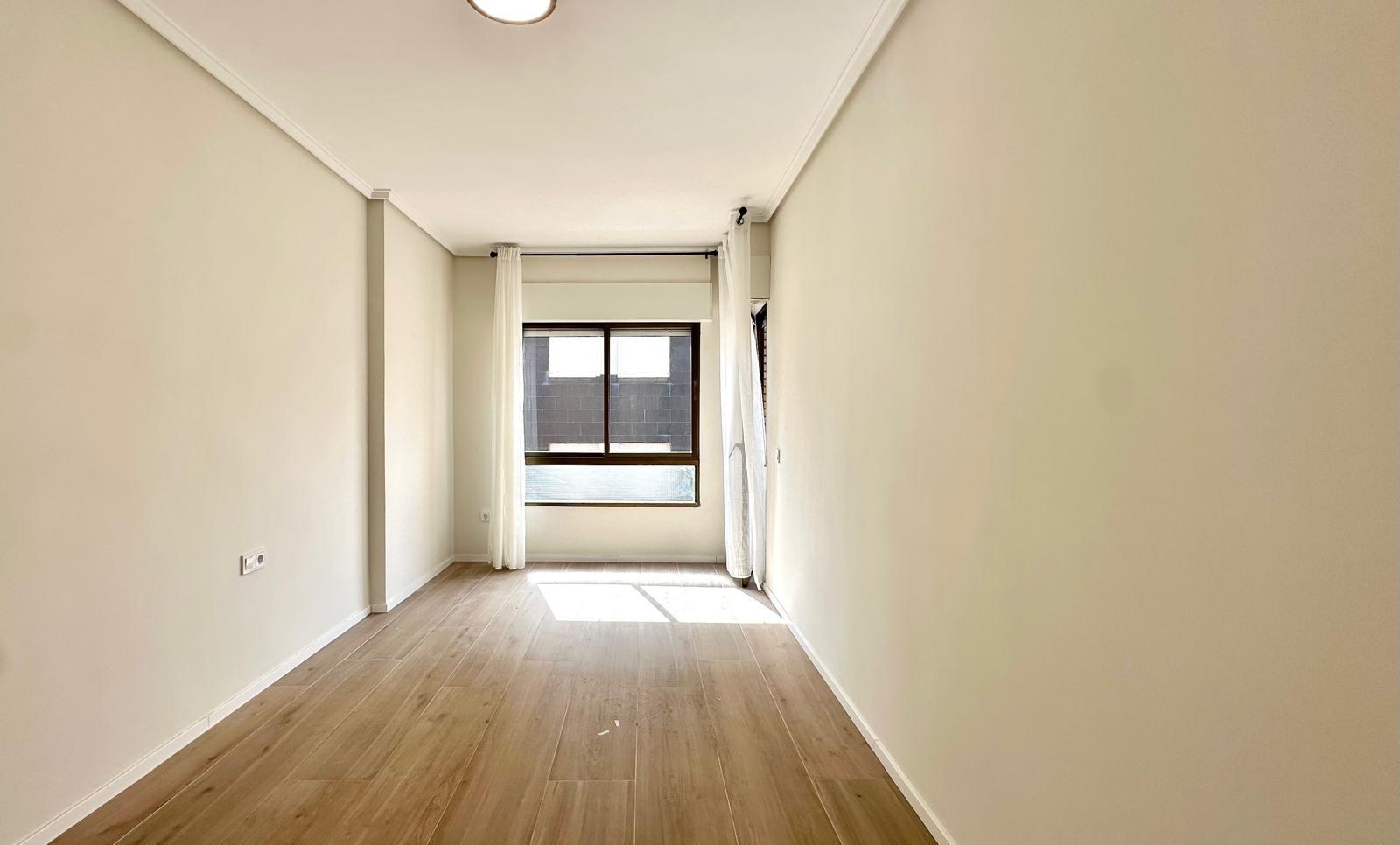 Apartment for Sale in Torrevieja, Alicante