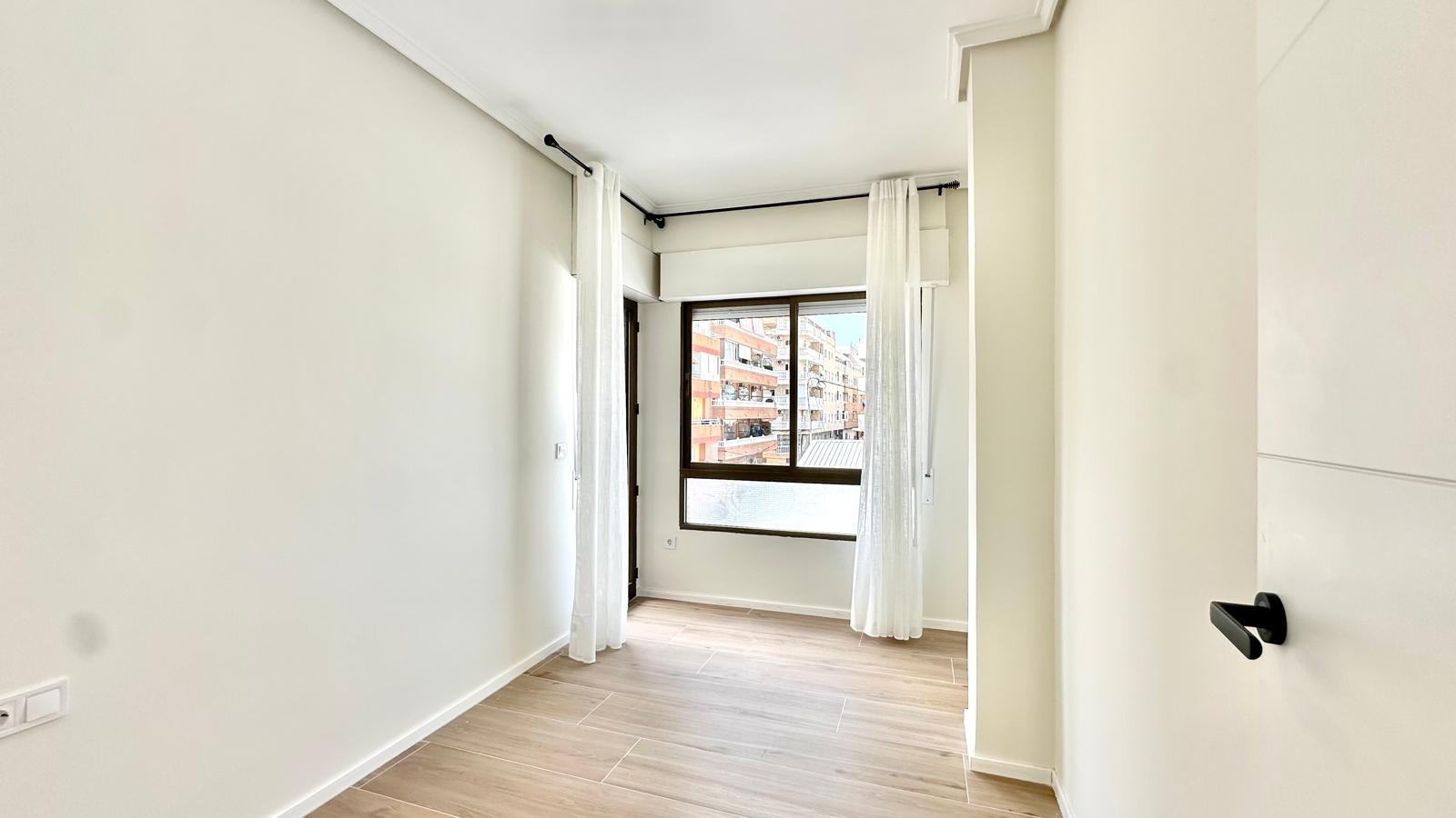 Apartment for Sale in Torrevieja, Alicante