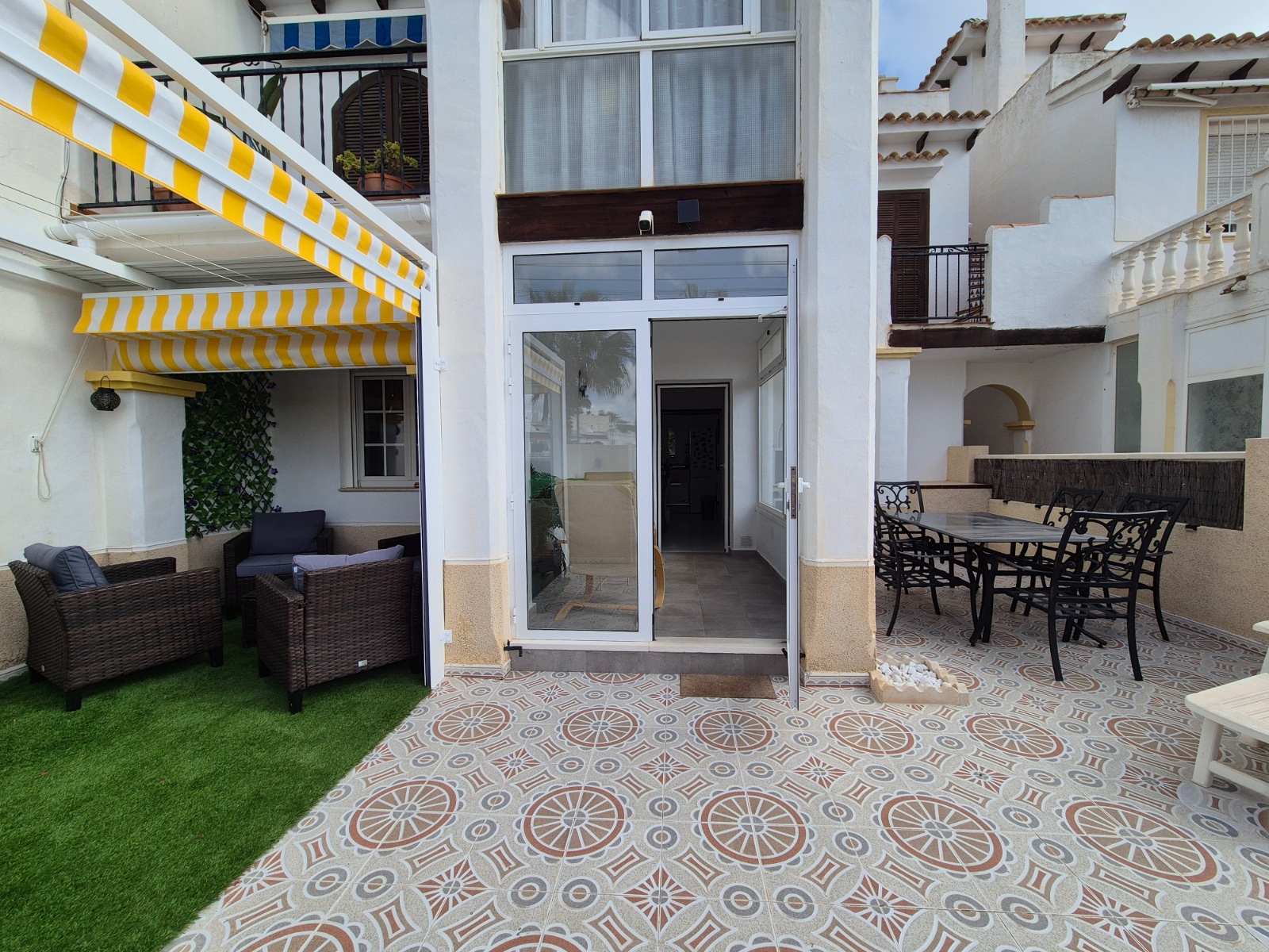 Apartment for Sale in San Miguel de Salinas, Alicante