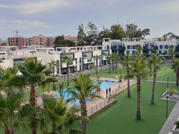 Penthouse for Sale in Guardamar del Segura, Alicante