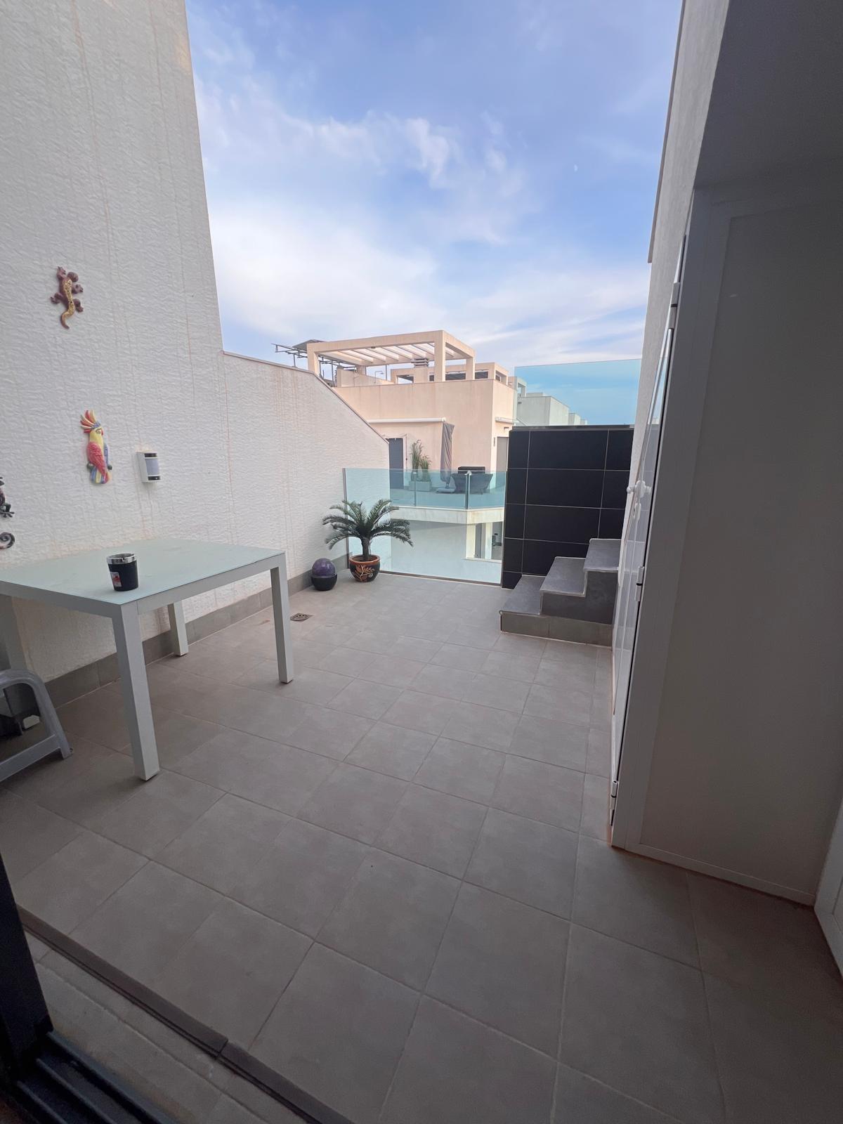 Penthouse for Sale in Guardamar del Segura, Alicante