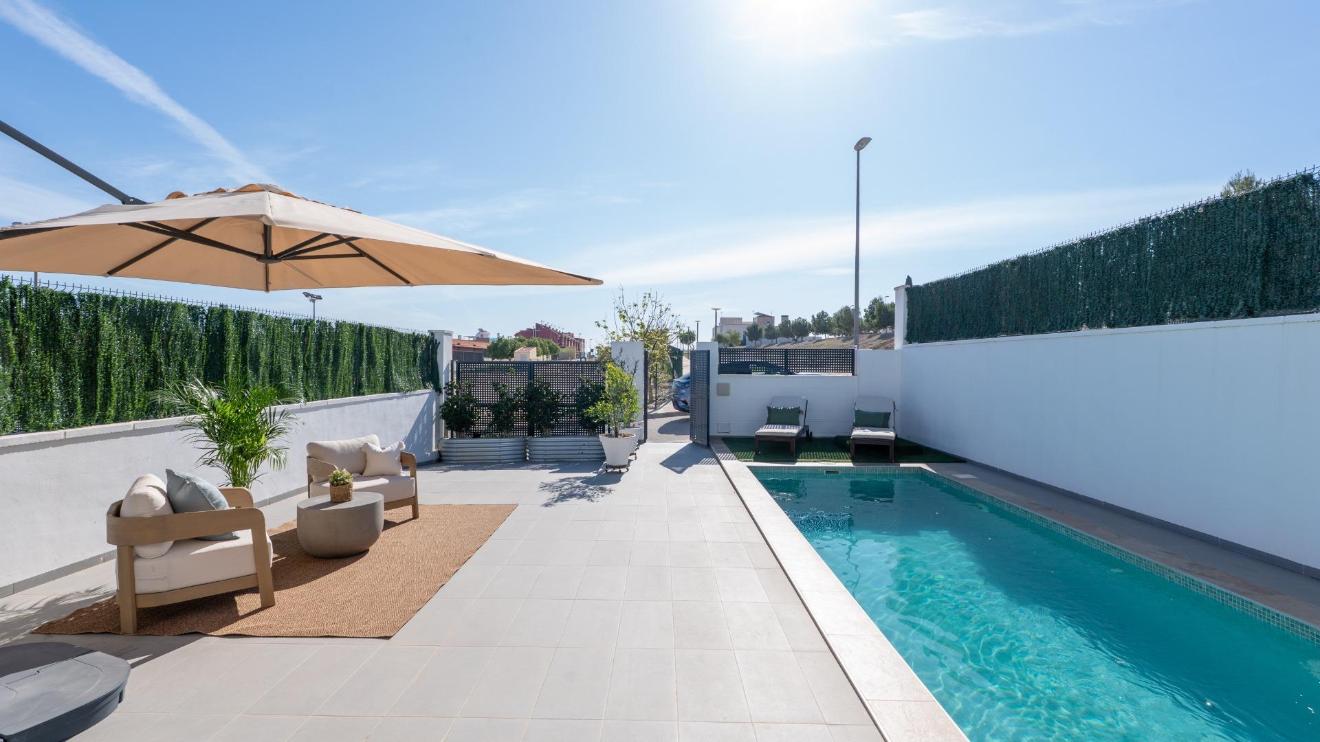 Villa for Sale in Bigastro, Alicante