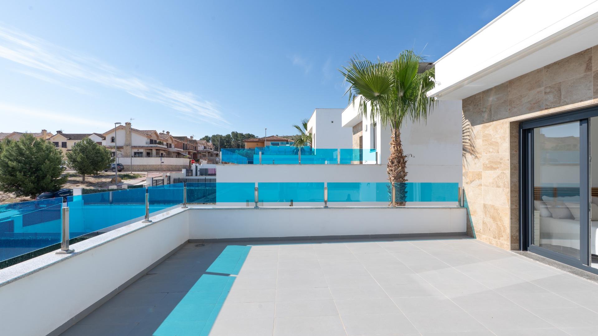Villa for Sale in Bigastro, Alicante