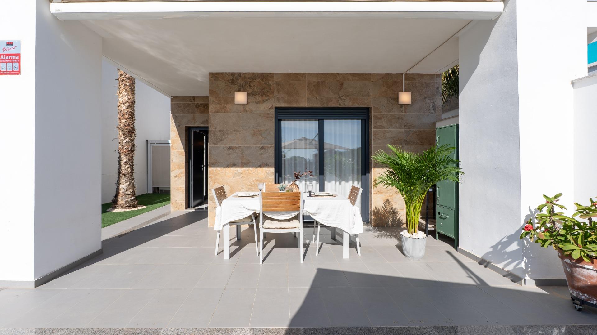 Villa for Sale in Bigastro, Alicante