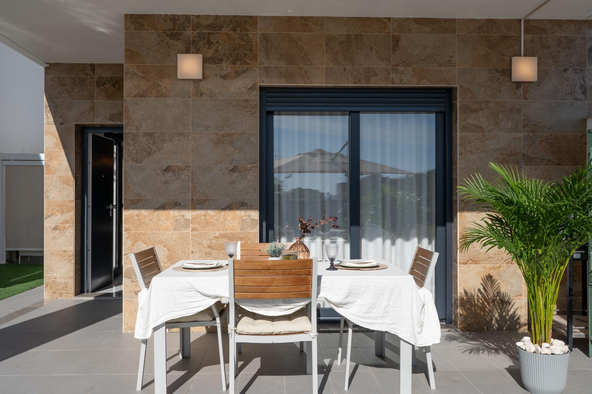Villa for Sale in Bigastro, Alicante