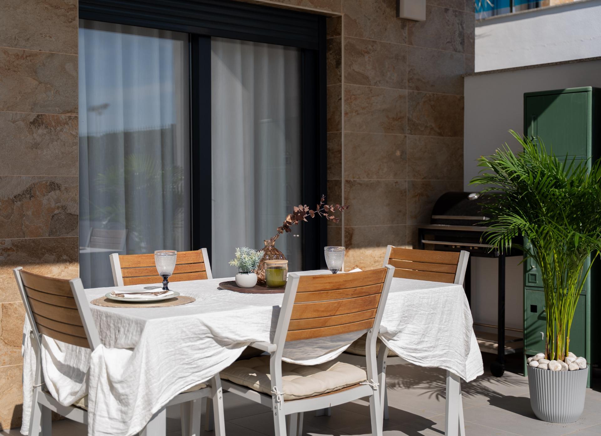 Villa for Sale in Bigastro, Alicante