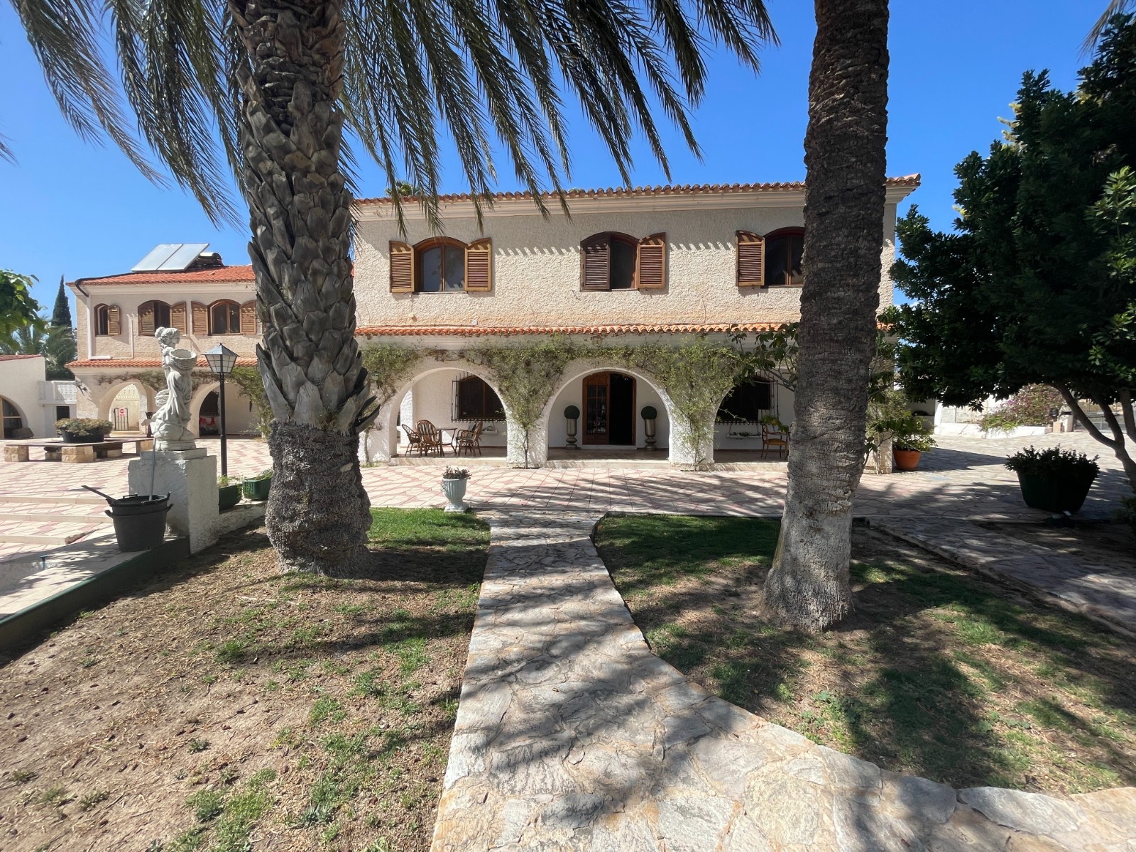 Country House for Sale in Elda, Alicante