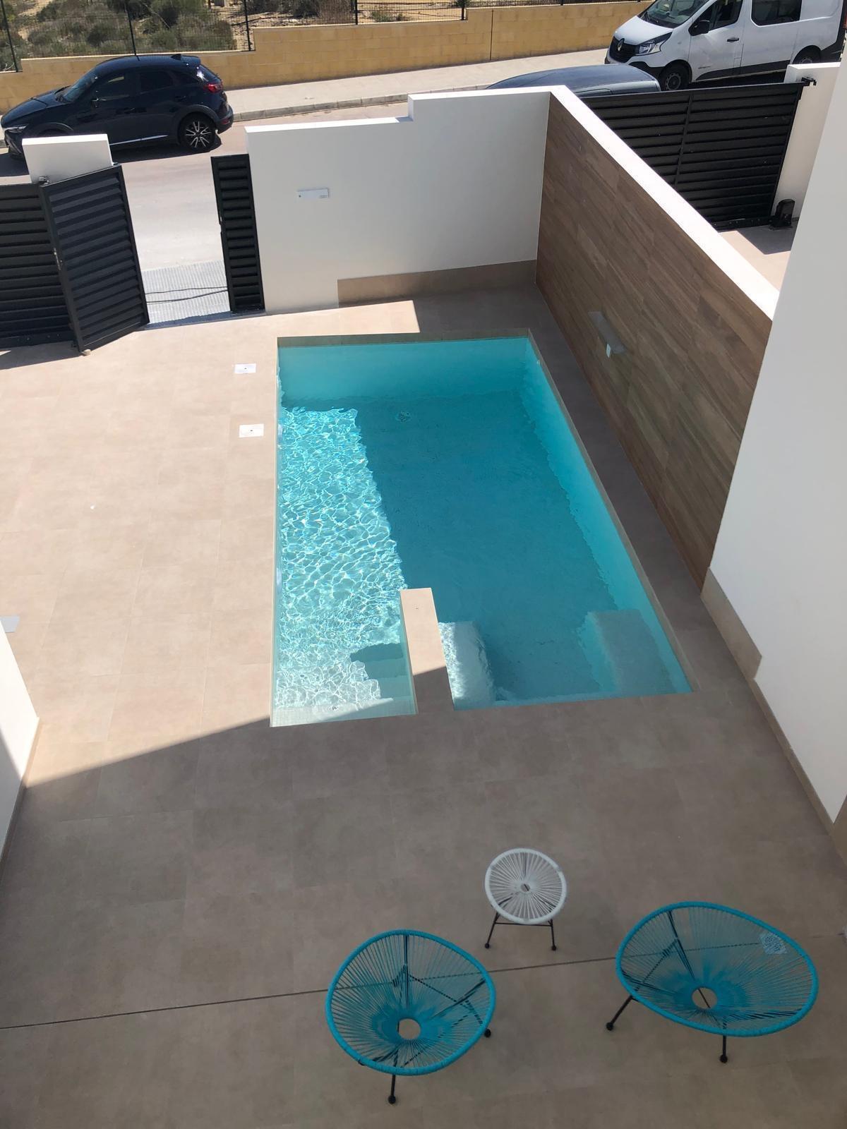 Villa for Sale in Benijofar, Alicante