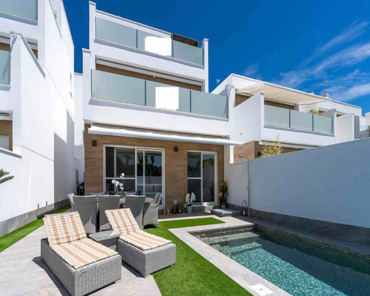 ShowFeedImage Villa for Sale in San Pedro del Pinatar, Murcia