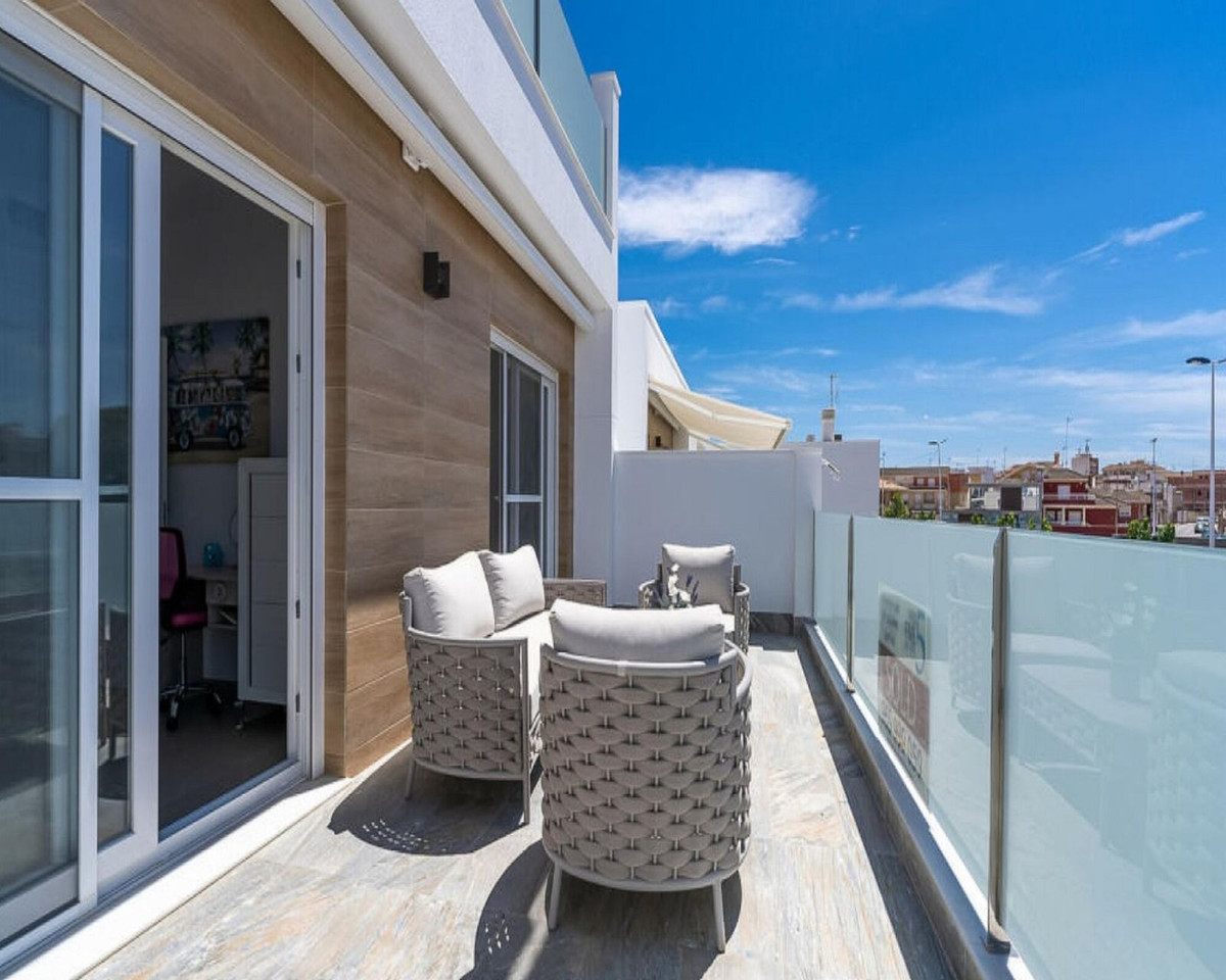 Villa for Sale in San Pedro del Pinatar, Murcia