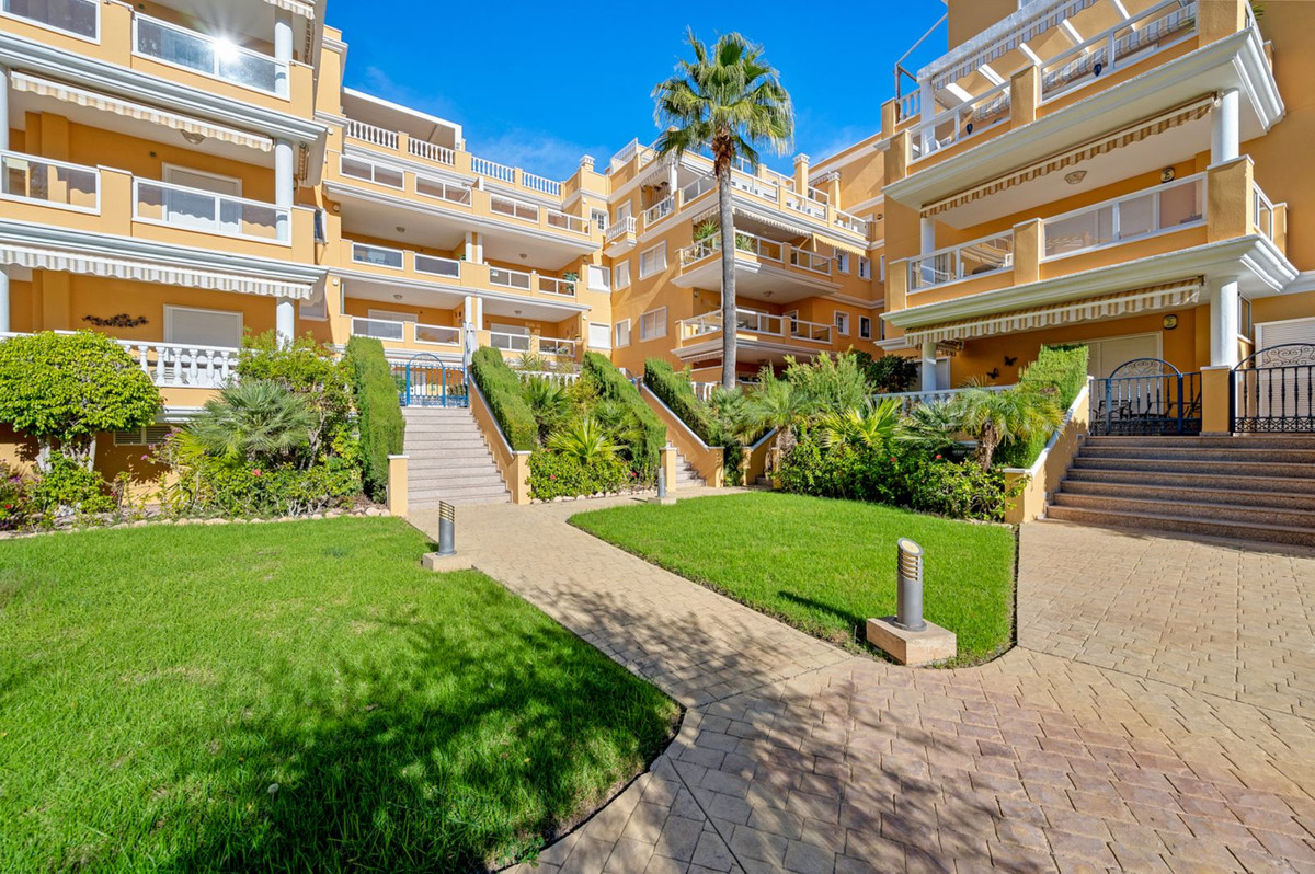 Apartment for Sale in Cabo Roig, Alicante