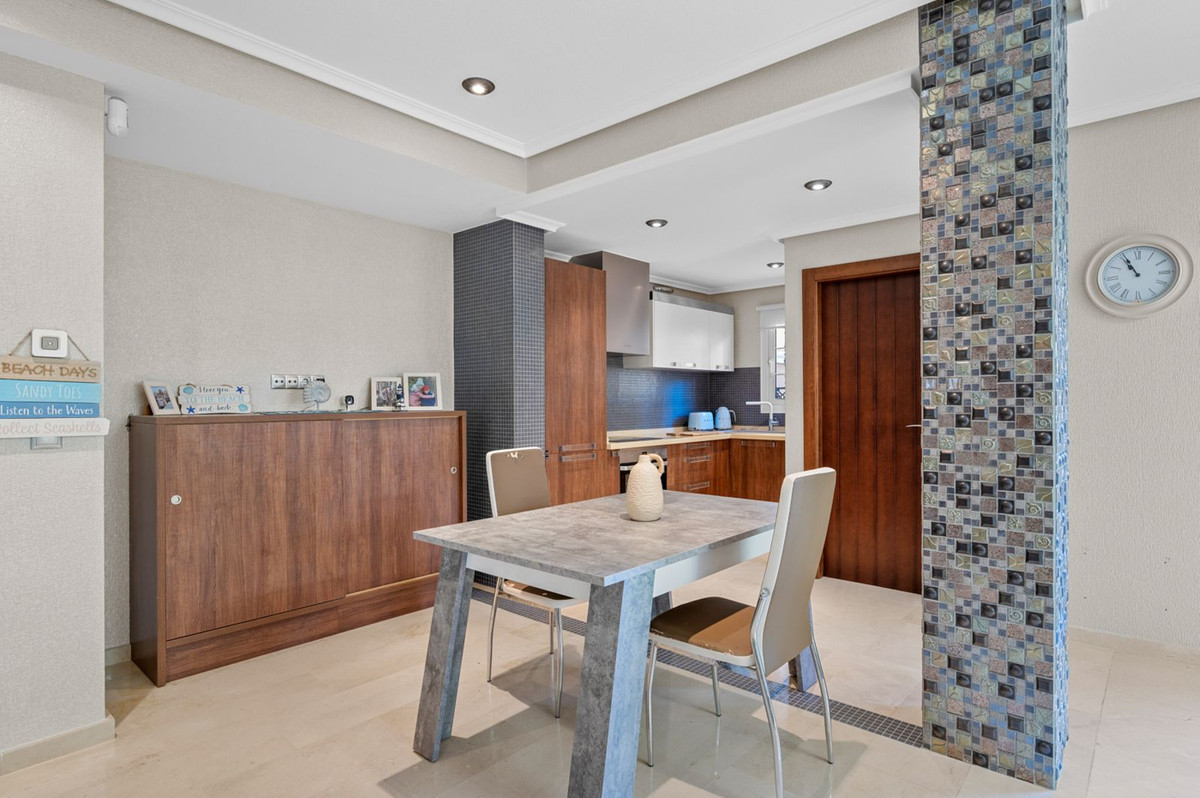 Apartment for Sale in Cabo Roig, Alicante