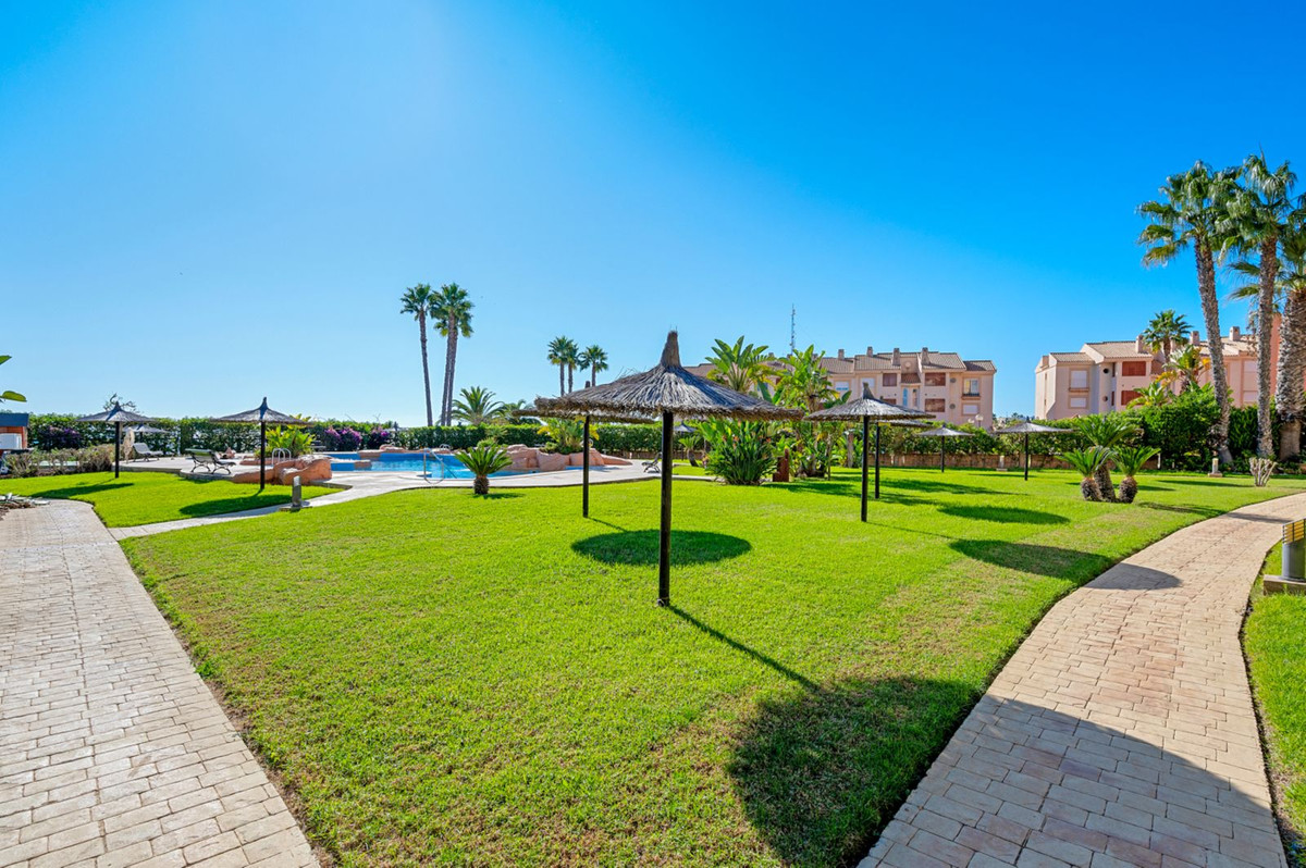 Apartment for Sale in Cabo Roig, Alicante