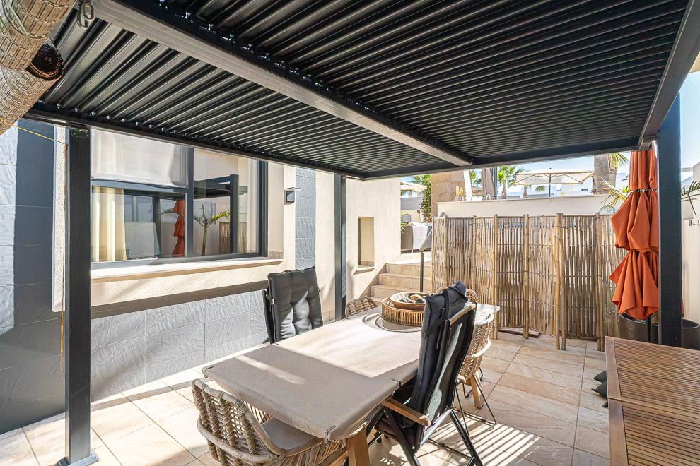 Villa for Sale in Benijofar, Alicante