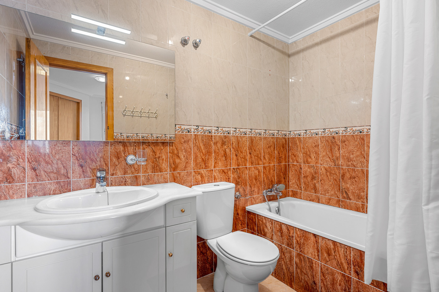 Apartment for Sale in Torrevieja, Alicante