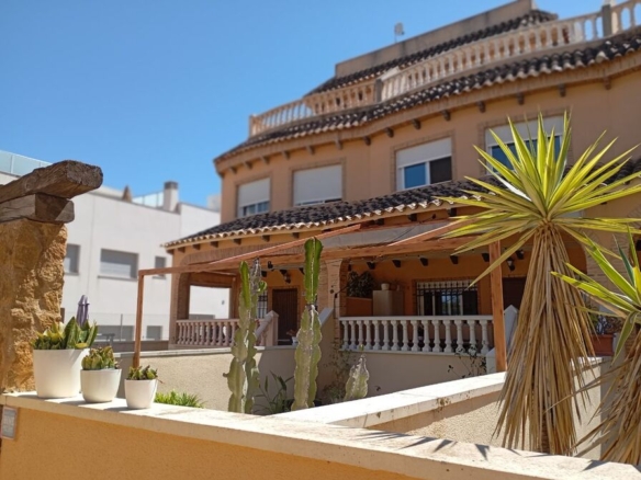 Town House for Sale in Guardamar del Segura, Alicante
