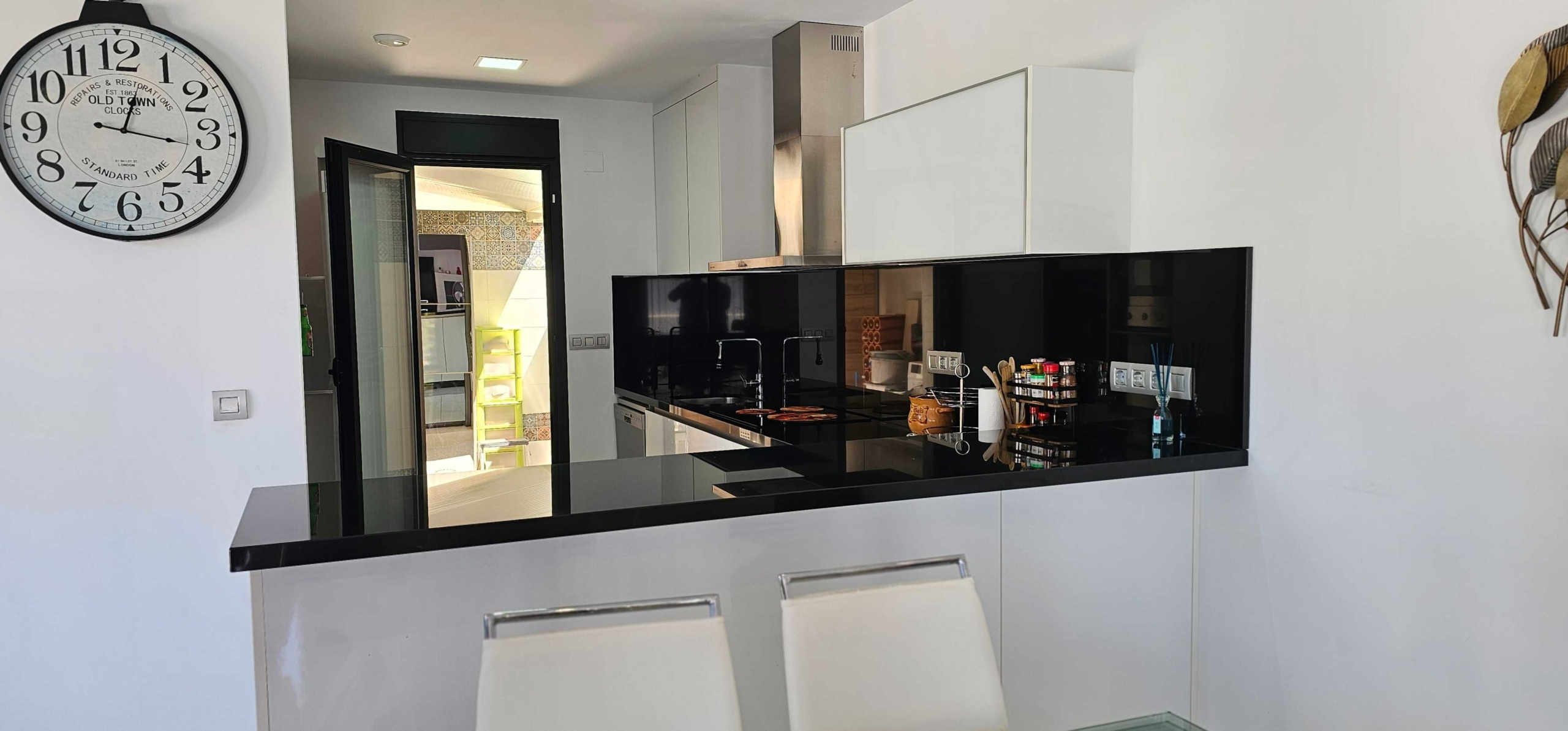 Luxury Corner Villa with Private Pool and Panoramic Solarium in Los Montesinos
