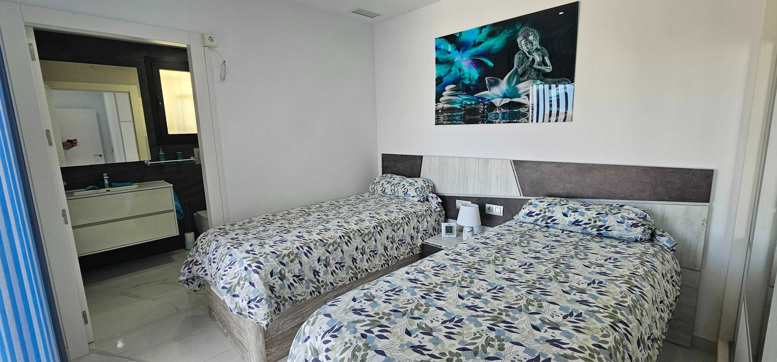 Luxury Corner Villa with Private Pool and Panoramic Solarium in Los Montesinos