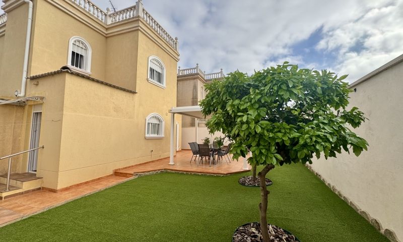 Villa for Sale in Torrevieja, Alicante