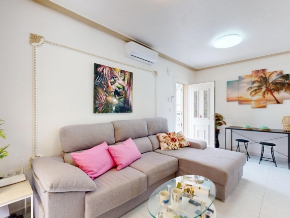 Semi Detached for Sale in San Miguel de Salinas, Alicante